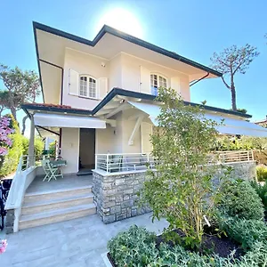 Bed & Breakfast Bellaisa, Camaiore
